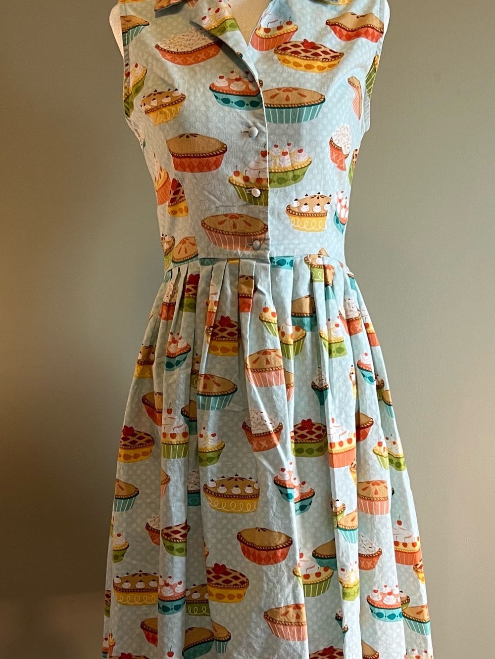 Fervour | Sleeveless Light Blue Cupcake‎ Print Midi Dress